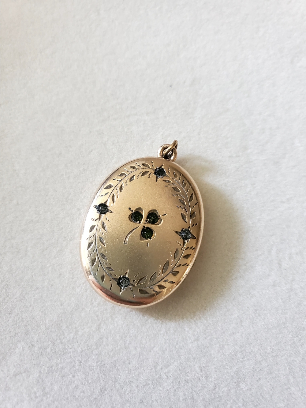Vintage Gold Filled Clover Locket Pendant Necklace